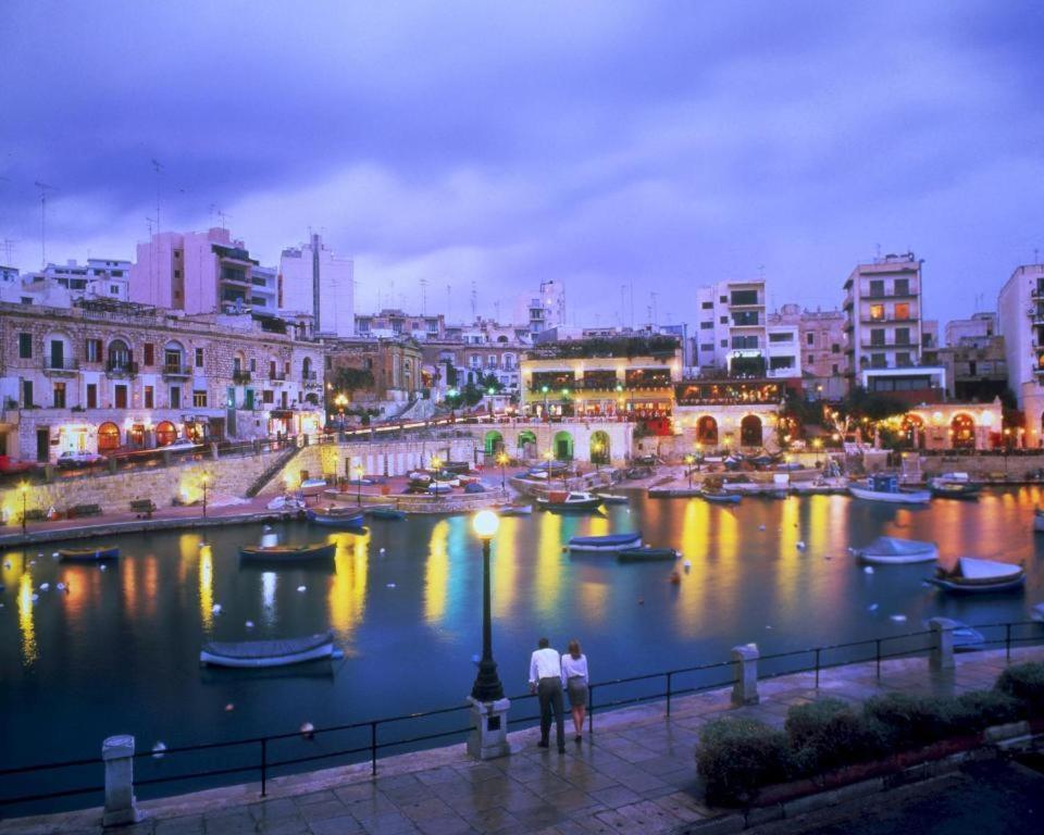 A Lovely 3 Bedroom, 3 Baths Home In The Centre Of Gzira By 360 Estates Eksteriør billede
