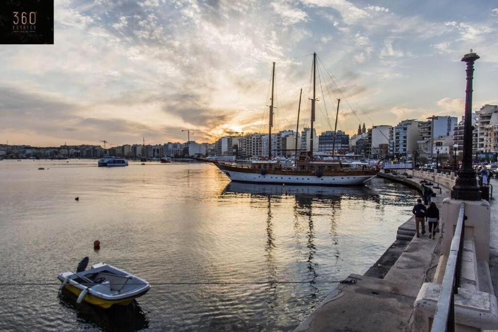 A Lovely 3 Bedroom, 3 Baths Home In The Centre Of Gzira By 360 Estates Eksteriør billede