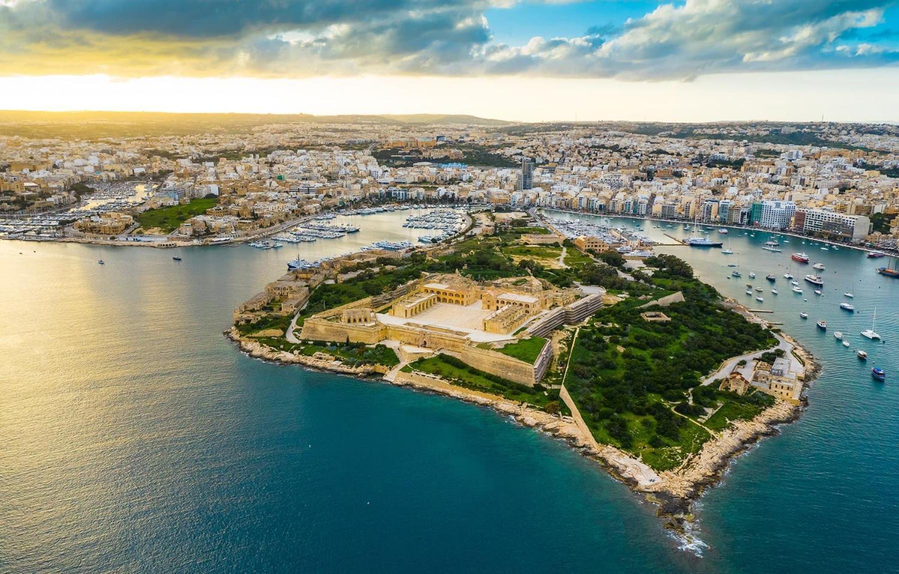 A Lovely 3 Bedroom, 3 Baths Home In The Centre Of Gzira By 360 Estates Eksteriør billede