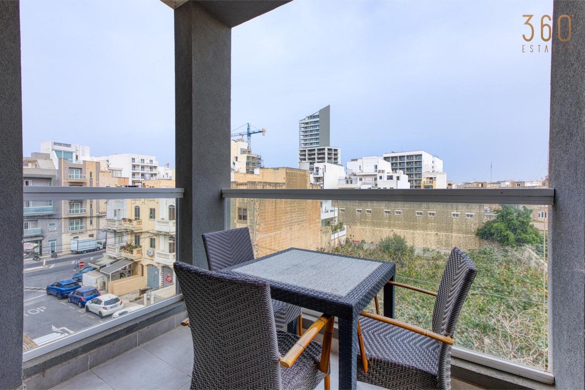 A Lovely 3 Bedroom, 3 Baths Home In The Centre Of Gzira By 360 Estates Eksteriør billede